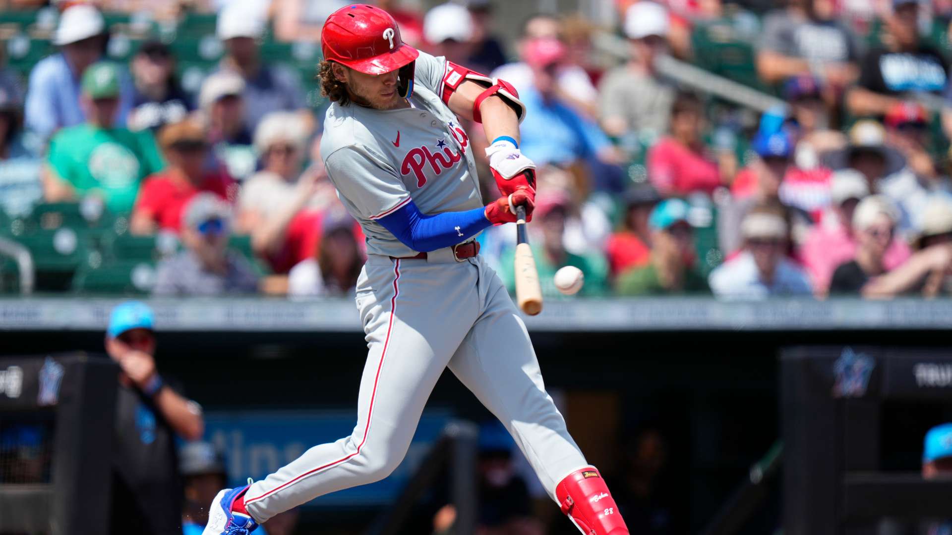 尽管他在此 尽管他在此